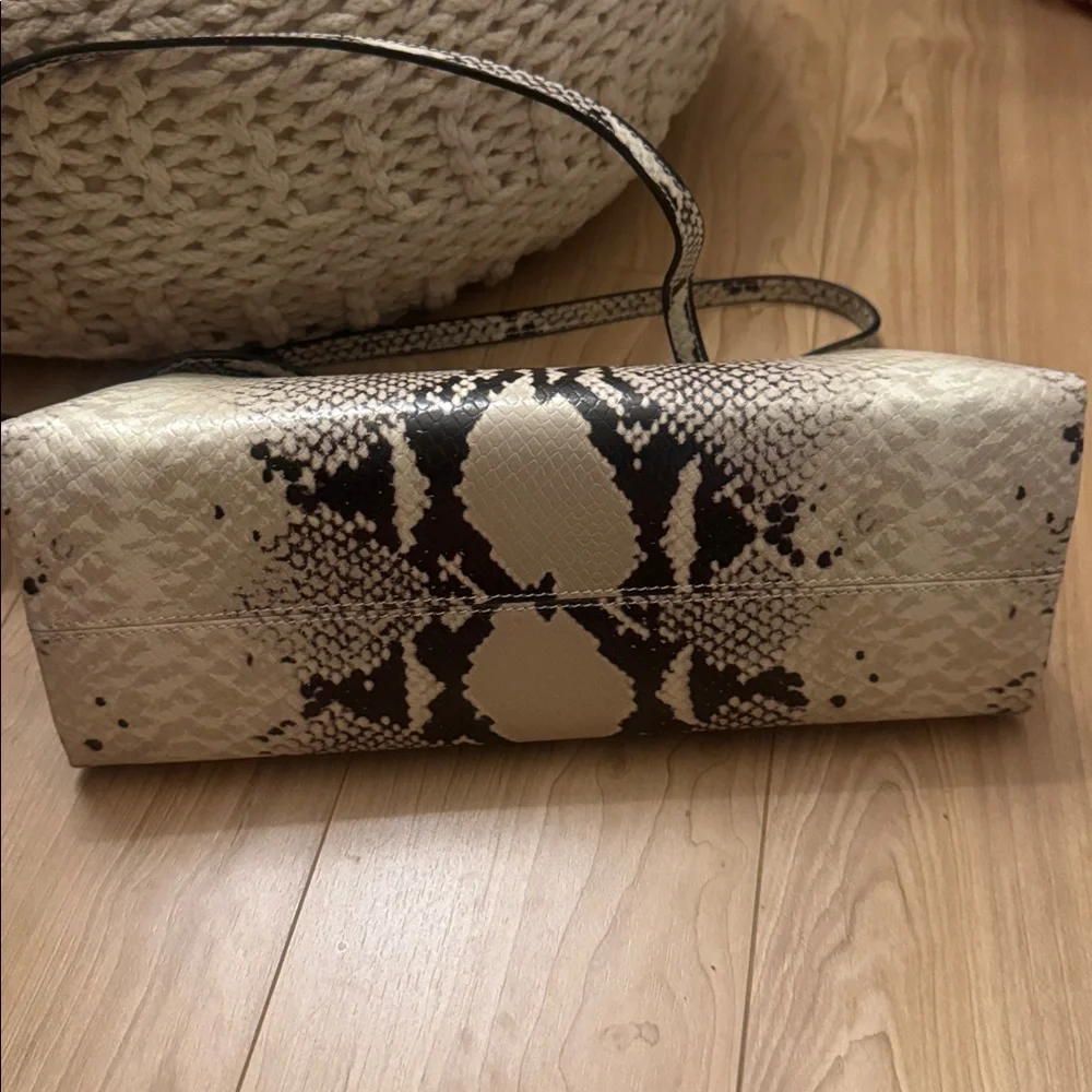NWOT Python Éclair Bag - Picture 4 of 5